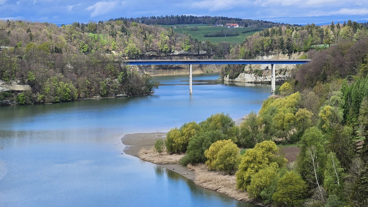 7f14563a-8968-4c7c-8d80-42f08c86111d