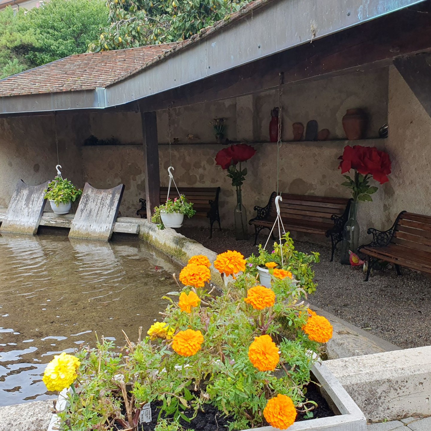 20251004_134759_Croy_lavoir